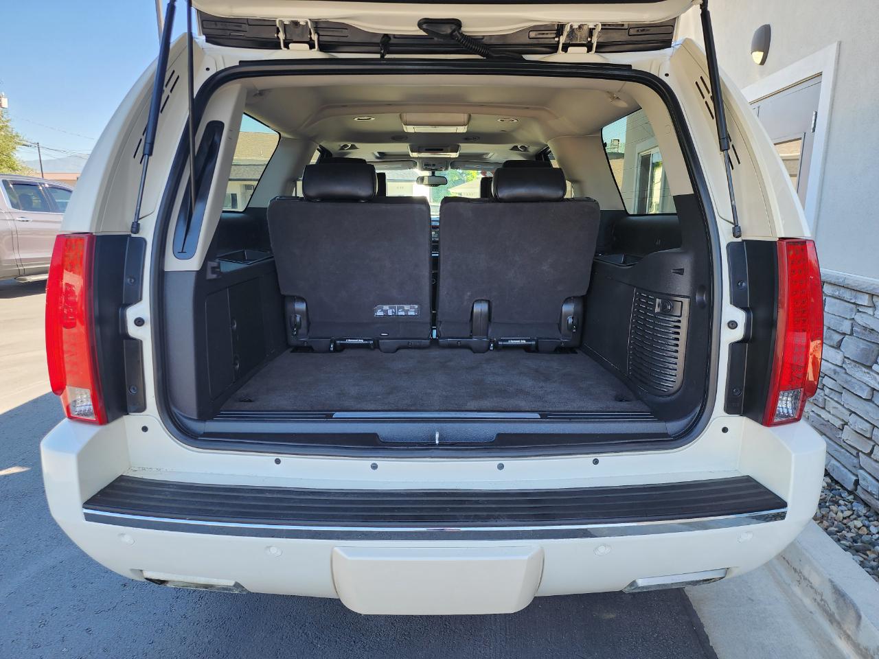 Cadillac Escalade ESV AWD Platinum 2014