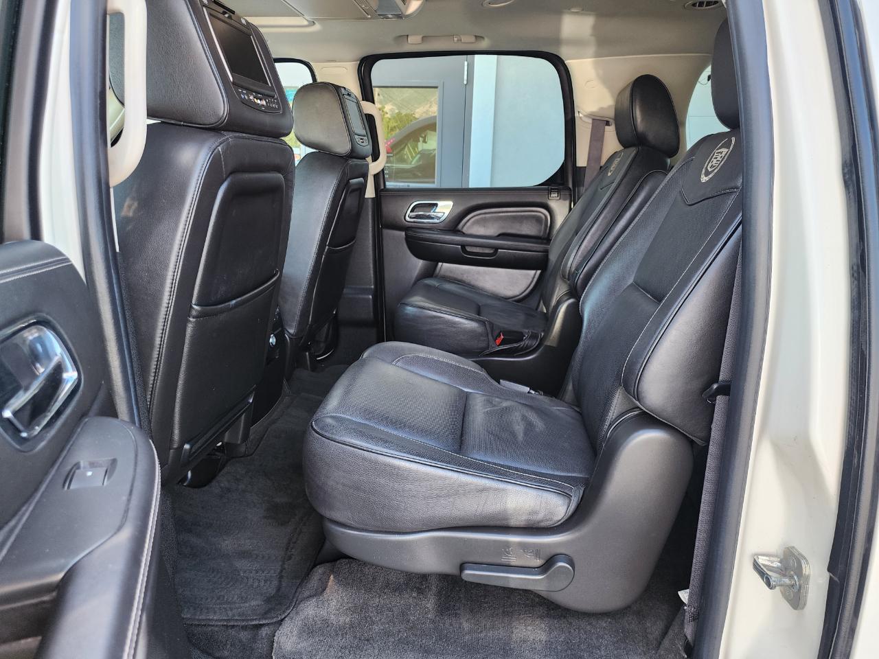 Cadillac Escalade ESV AWD Platinum 2014