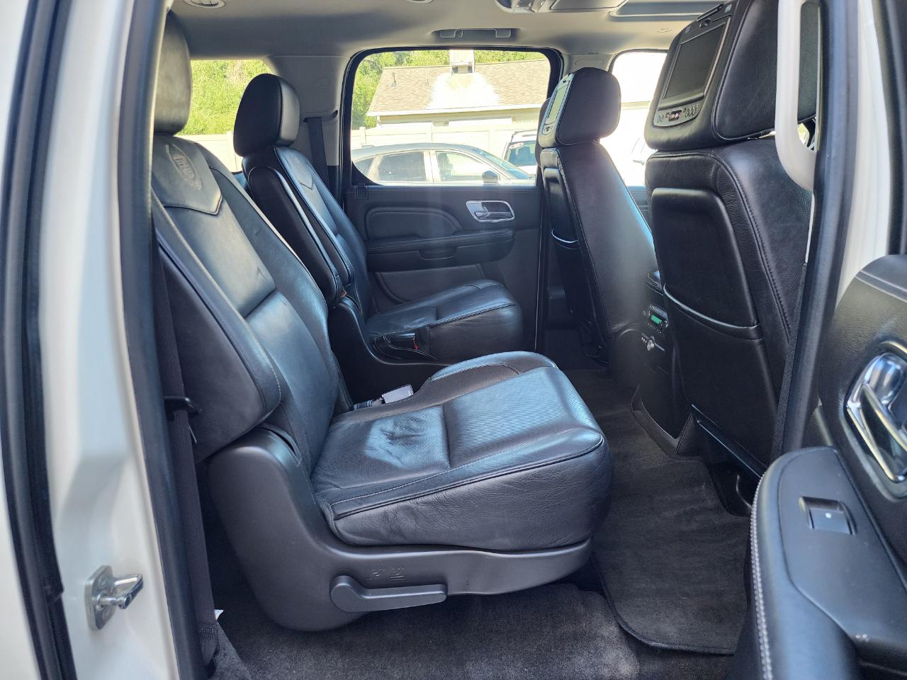 Cadillac Escalade ESV AWD Platinum 2014