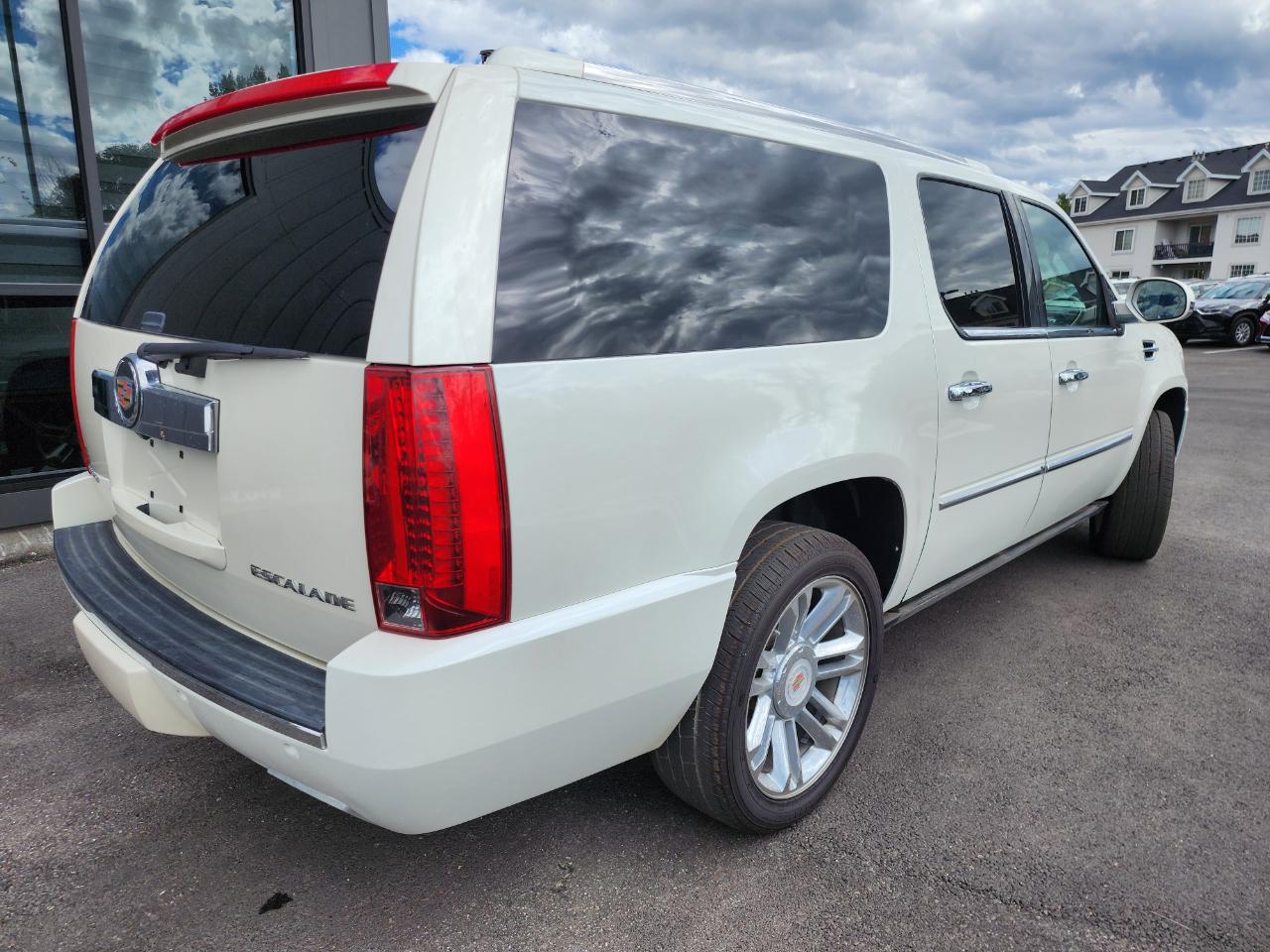 Cadillac Escalade ESV AWD Platinum 2014