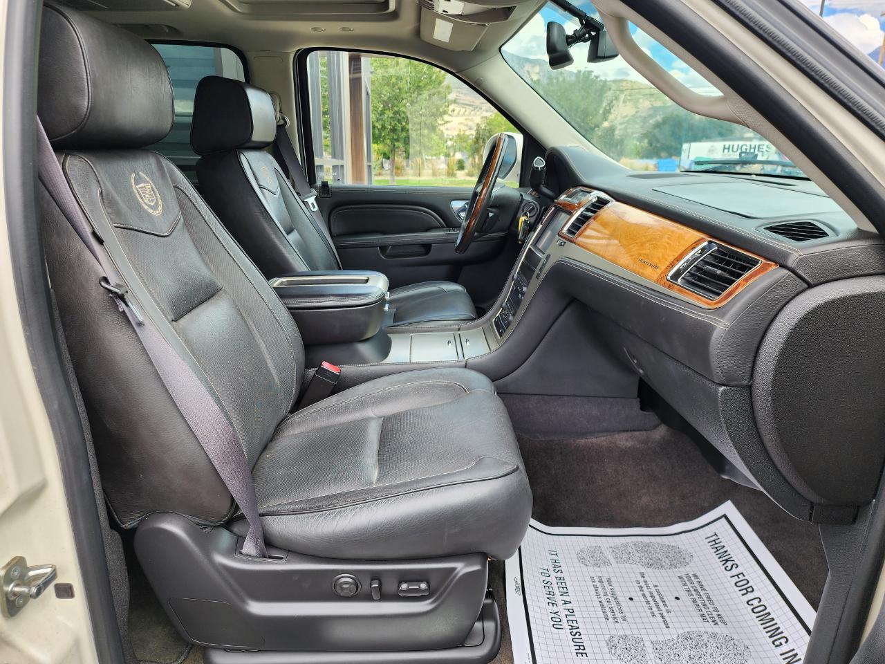 Cadillac Escalade ESV AWD Platinum 2014