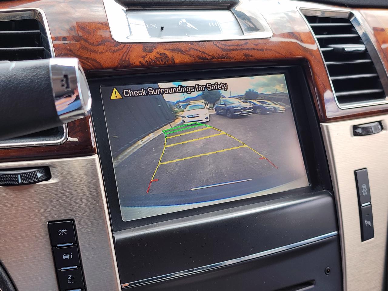 Cadillac Escalade ESV AWD Platinum 2014