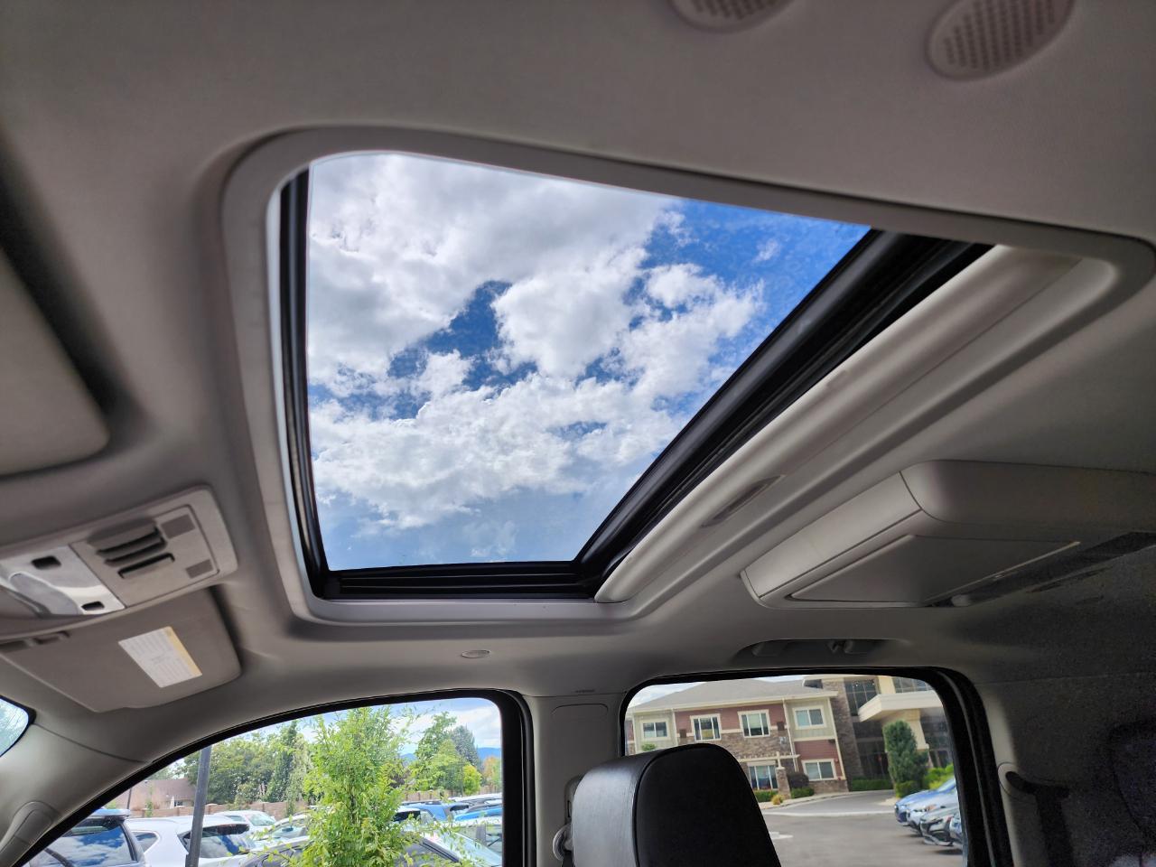 Cadillac Escalade ESV AWD Platinum 2014