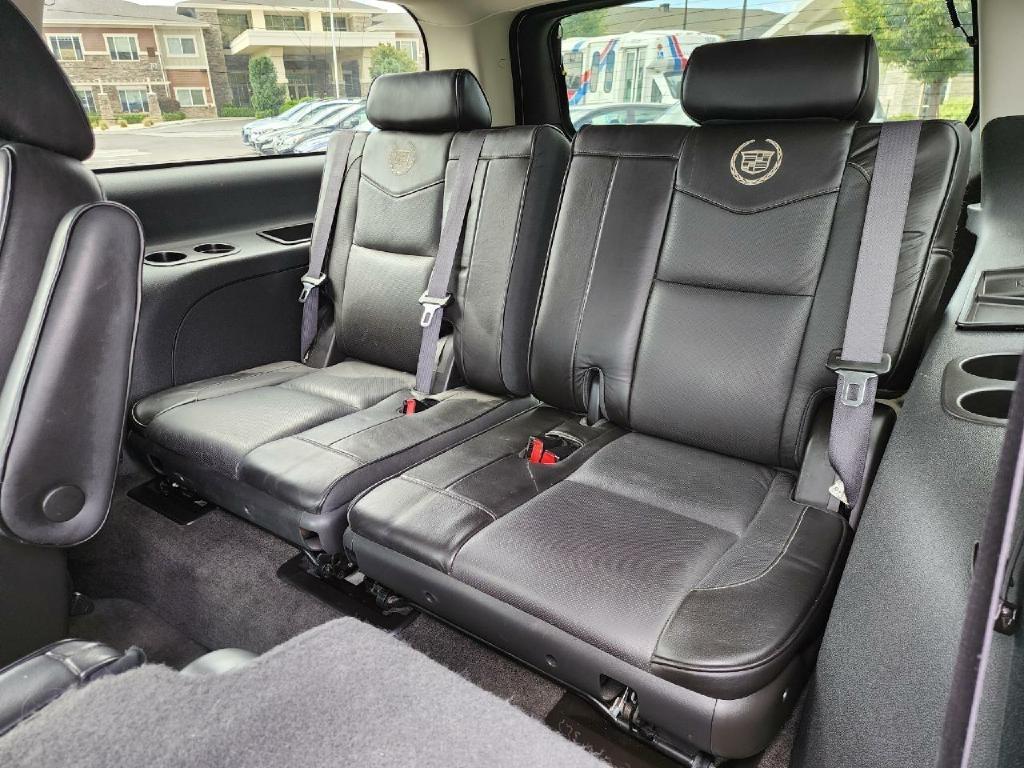 Cadillac Escalade ESV AWD Platinum 2014