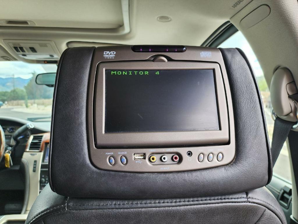 Cadillac Escalade ESV AWD Platinum 2014