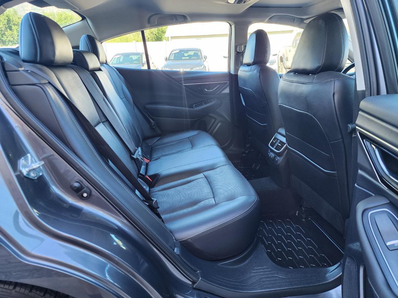 Subaru Legacy Limited 2022