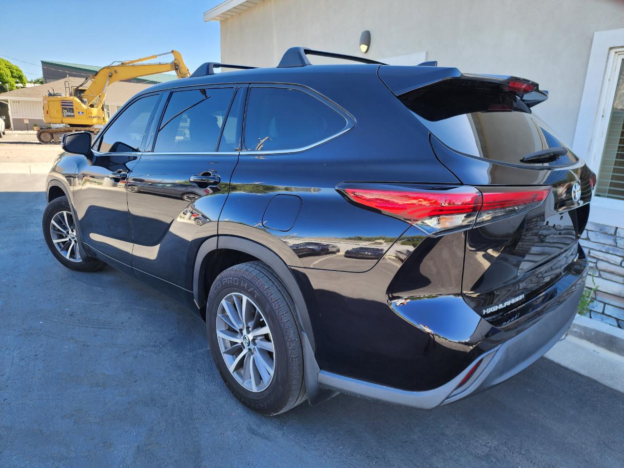 Toyota Highlander LE AWD V6 2021
