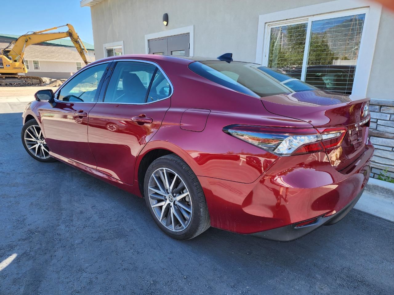 Toyota Camry XLE AWD 2021