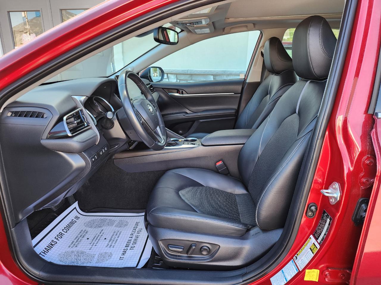 Toyota Camry XLE AWD 2021