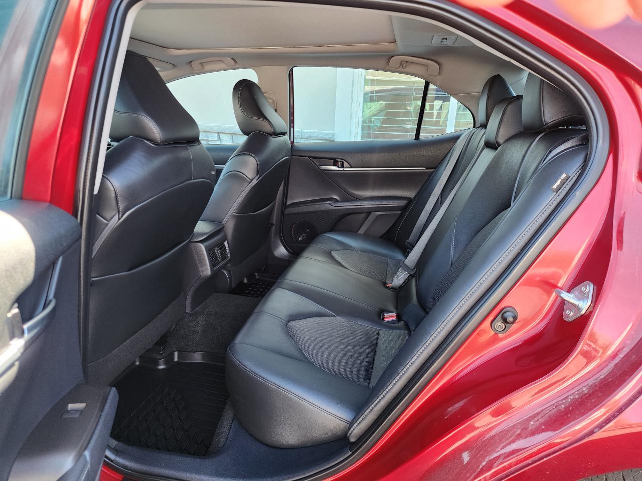 Toyota Camry XLE AWD 2021
