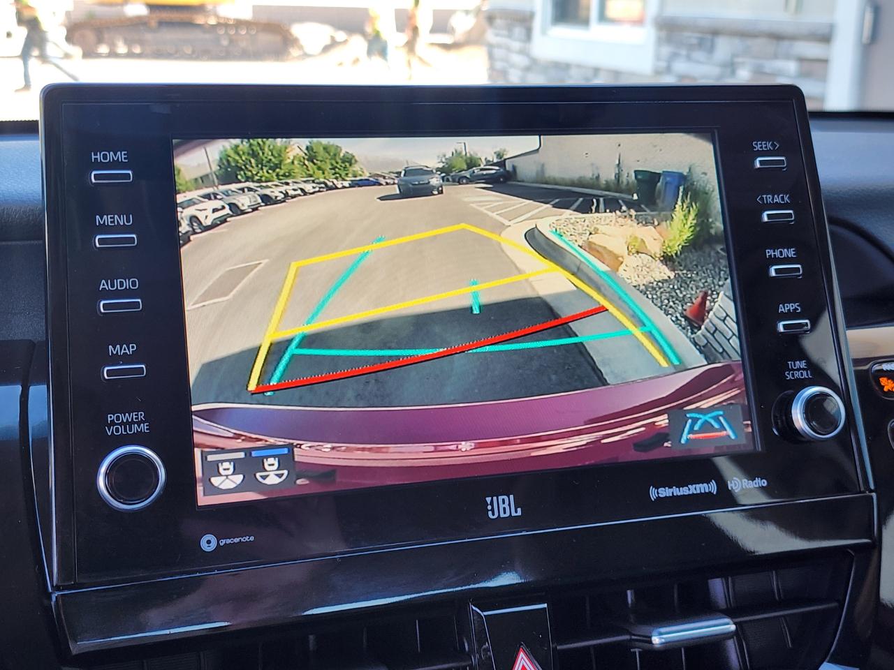 Toyota Camry XLE AWD 2021