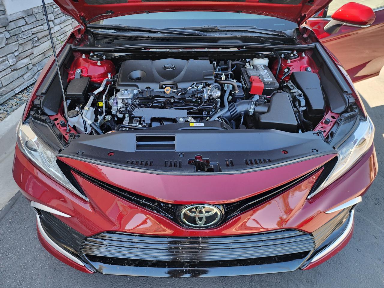 Toyota Camry XLE AWD 2021