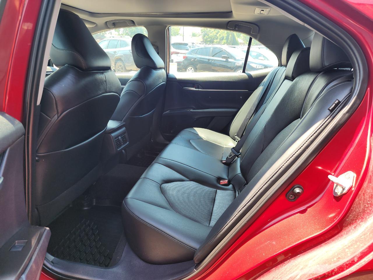 Toyota Camry XLE AWD 2021
