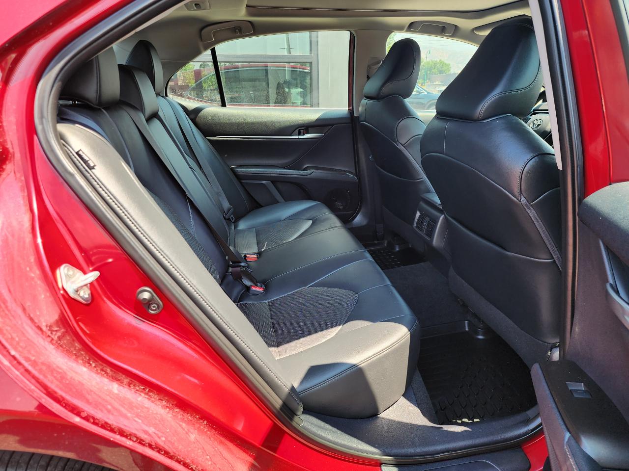 Toyota Camry XLE AWD 2021