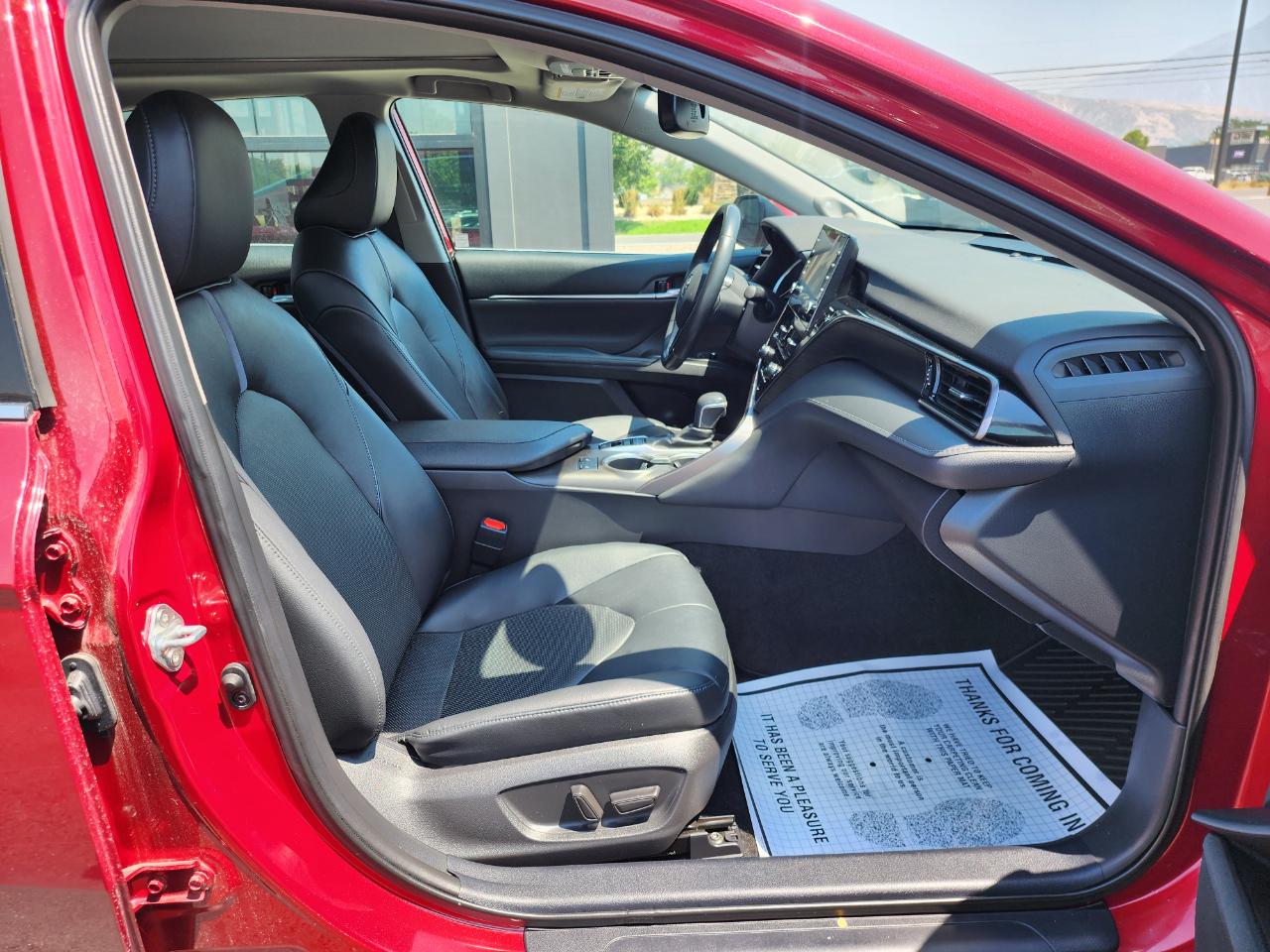 Toyota Camry XLE AWD 2021
