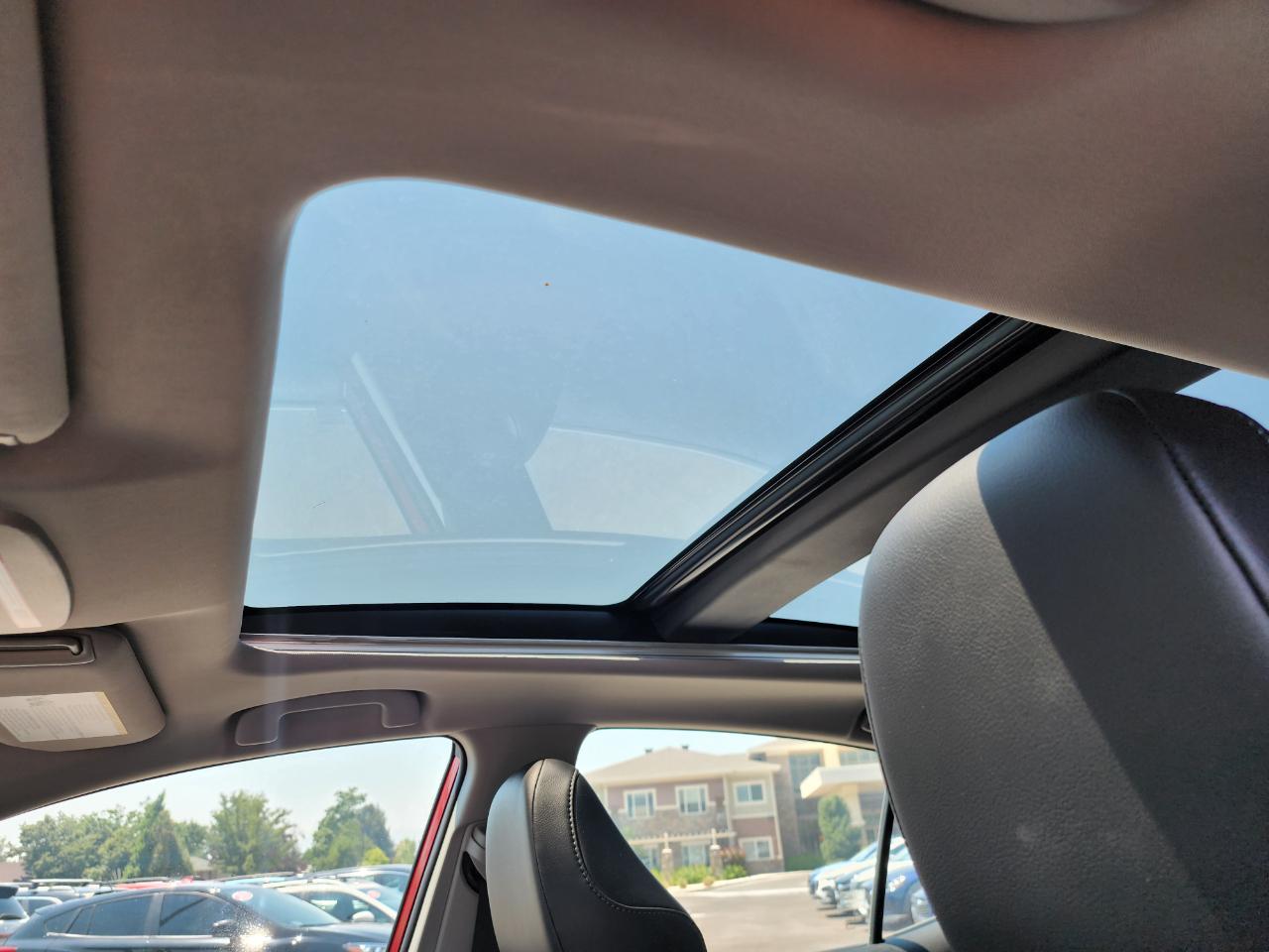Toyota Camry XLE AWD 2021