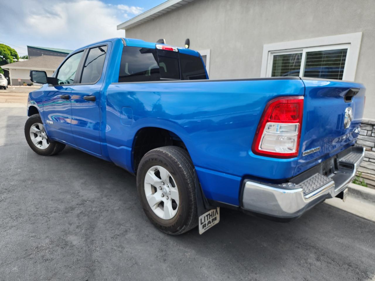 RAM 1500 Big Horn Quad Cab 4WD 2023