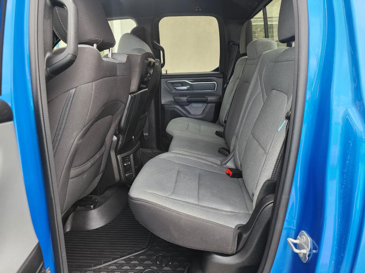 RAM 1500 Big Horn Quad Cab 4WD 2023