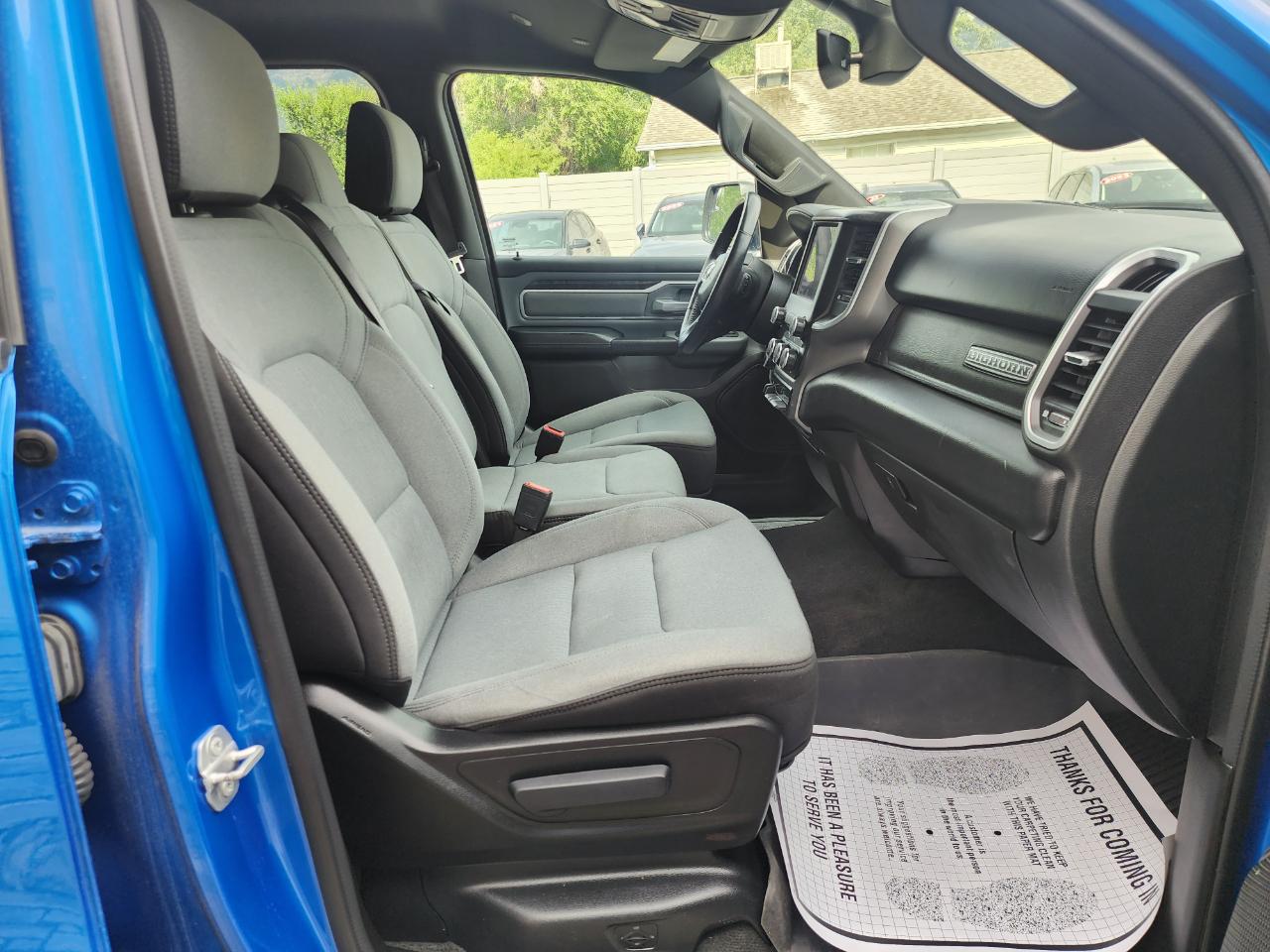 RAM 1500 Big Horn Quad Cab 4WD 2023