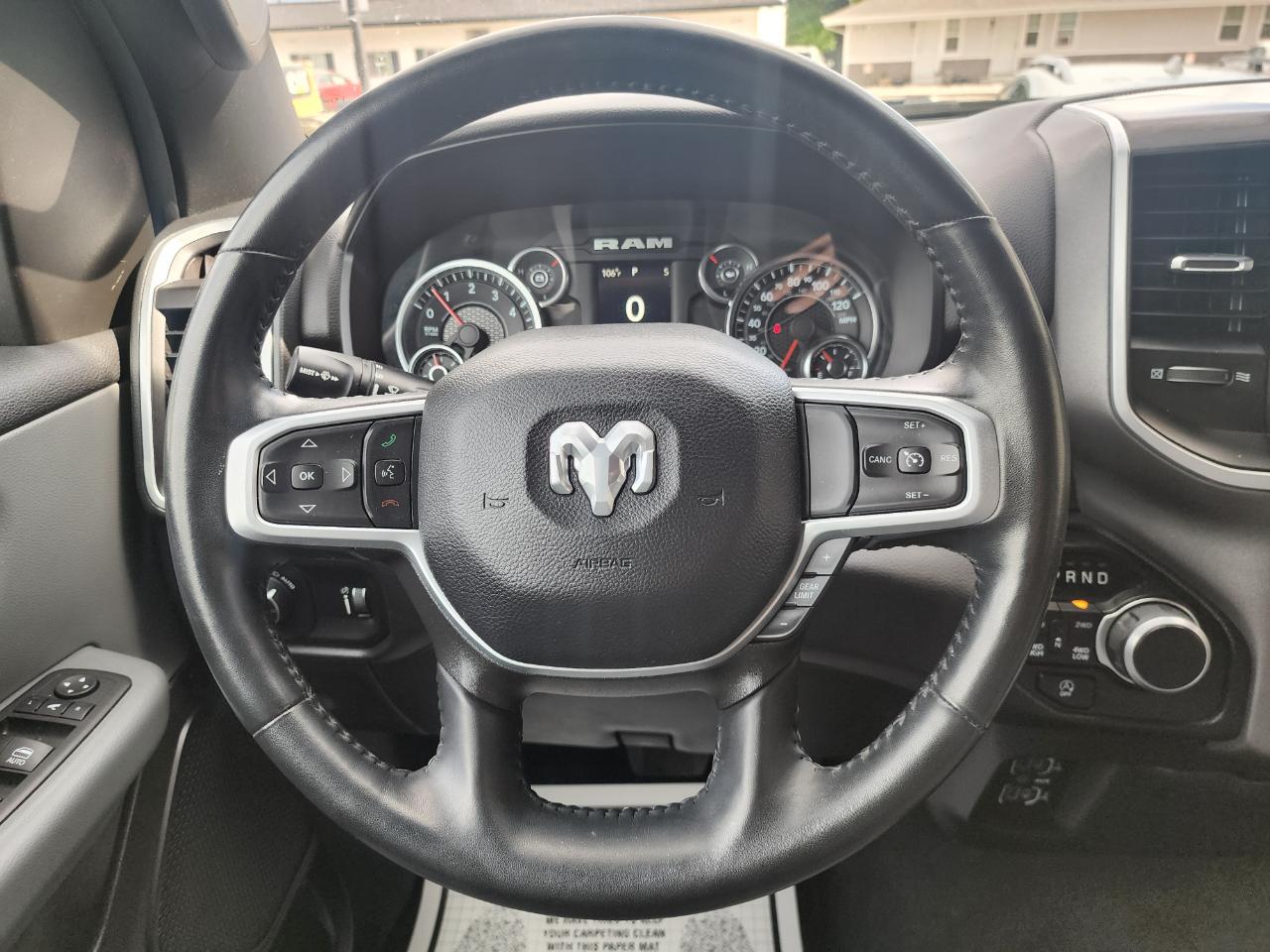 RAM 1500 Big Horn Quad Cab 4WD 2023