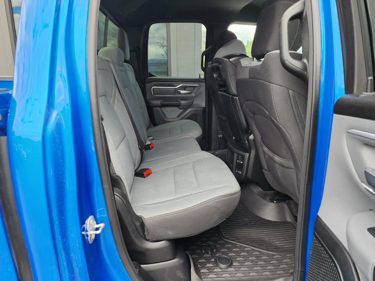 RAM 1500 Big Horn Quad Cab 4WD 2023