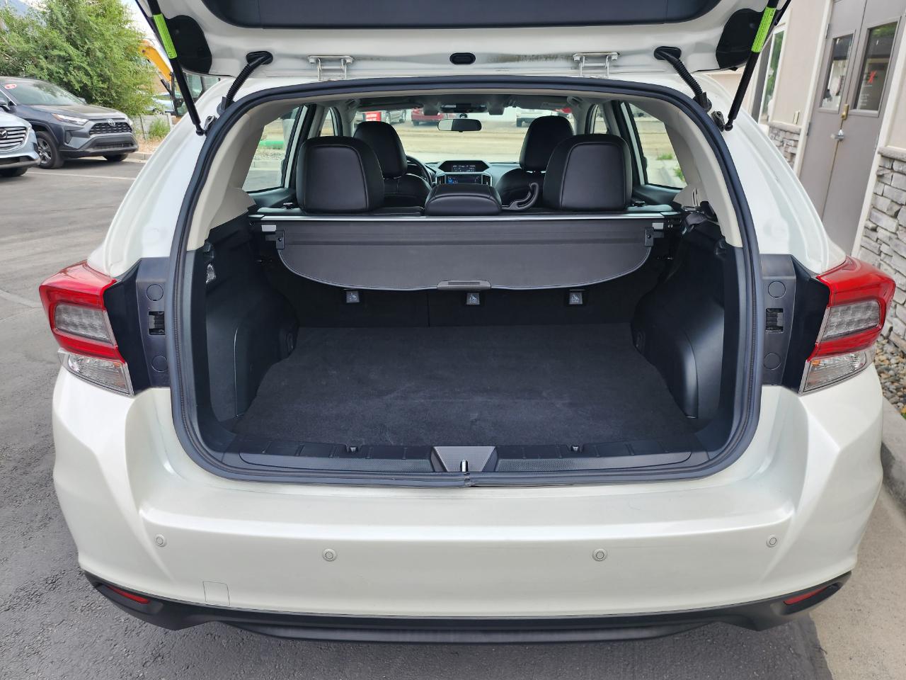 Subaru Impreza 2.0i Limited CVT 5-Door 2022