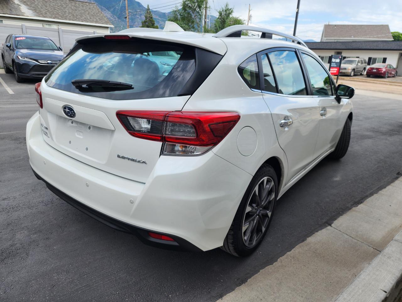 Subaru Impreza 2.0i Limited CVT 5-Door 2022
