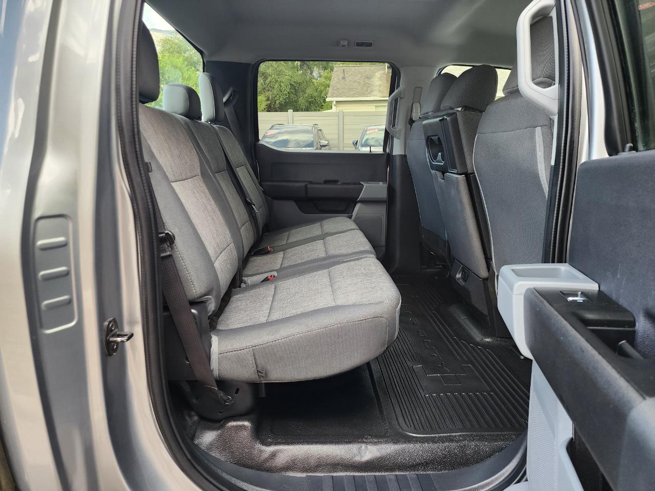 Ford F-350 SD XL Crew Cab Long Bed DRW 4WD 2023