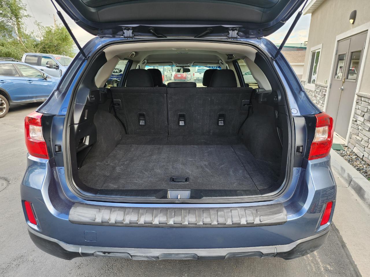 Subaru Outback 2.5i Premium 2016