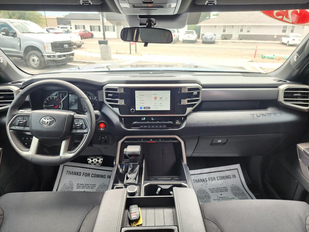 Toyota Tundra SR5 CrewMax 4WD 2025