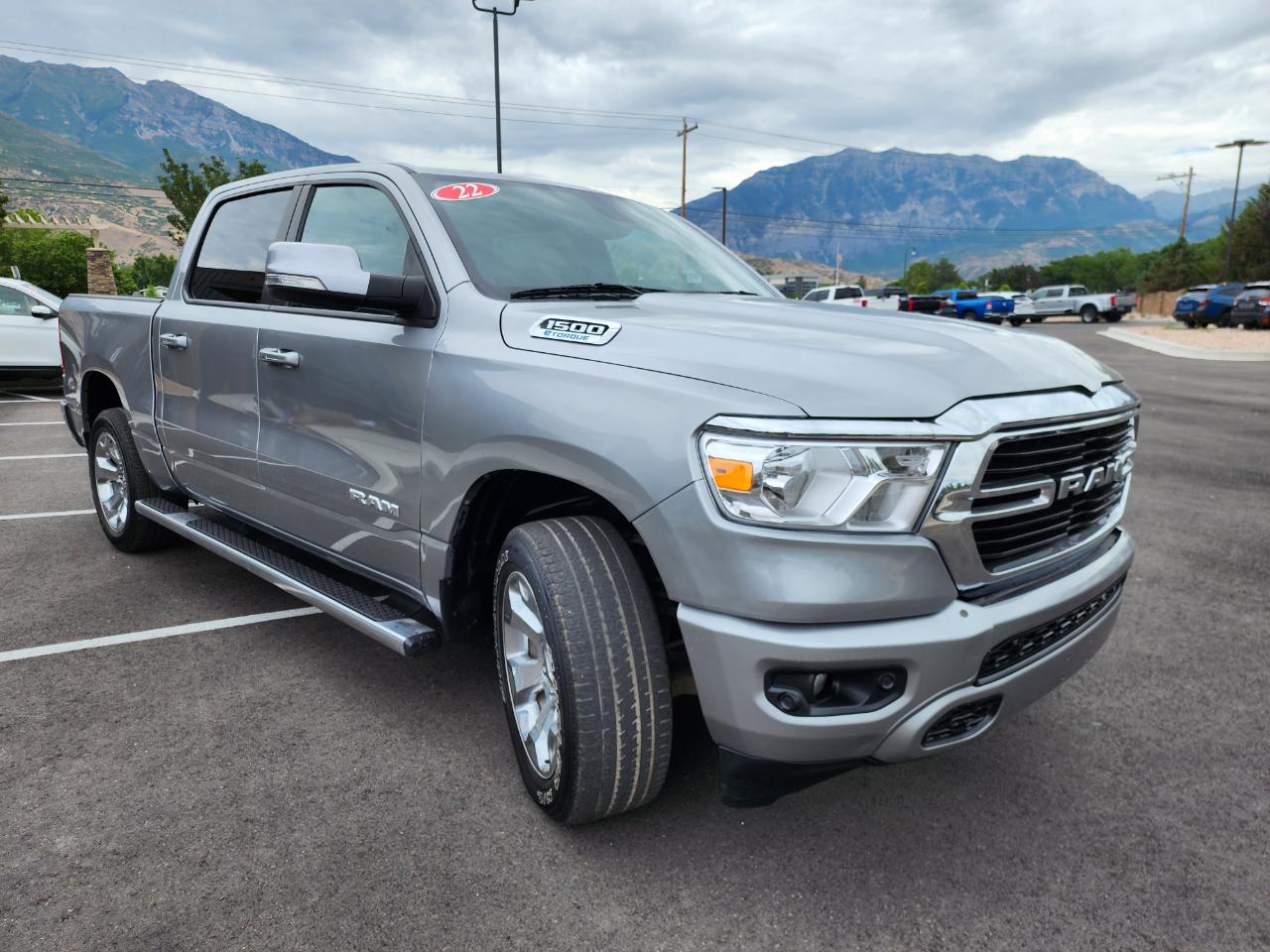 RAM 1500 Big Horn Crew Cab SWB 4WD 2022