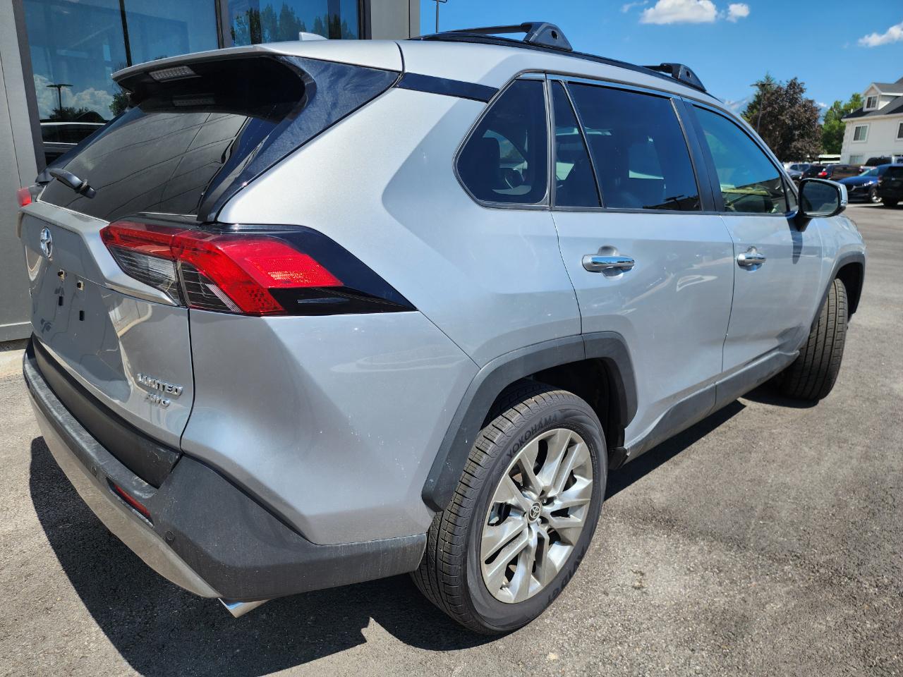 Toyota RAV4 Limited AWD 2025