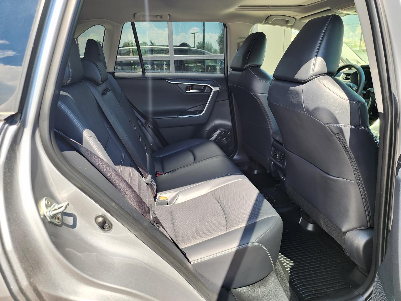 Toyota RAV4 Limited AWD 2025