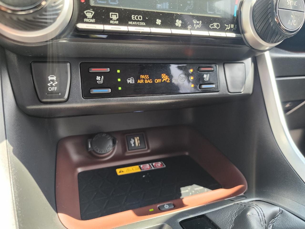 Toyota RAV4 Limited AWD 2025