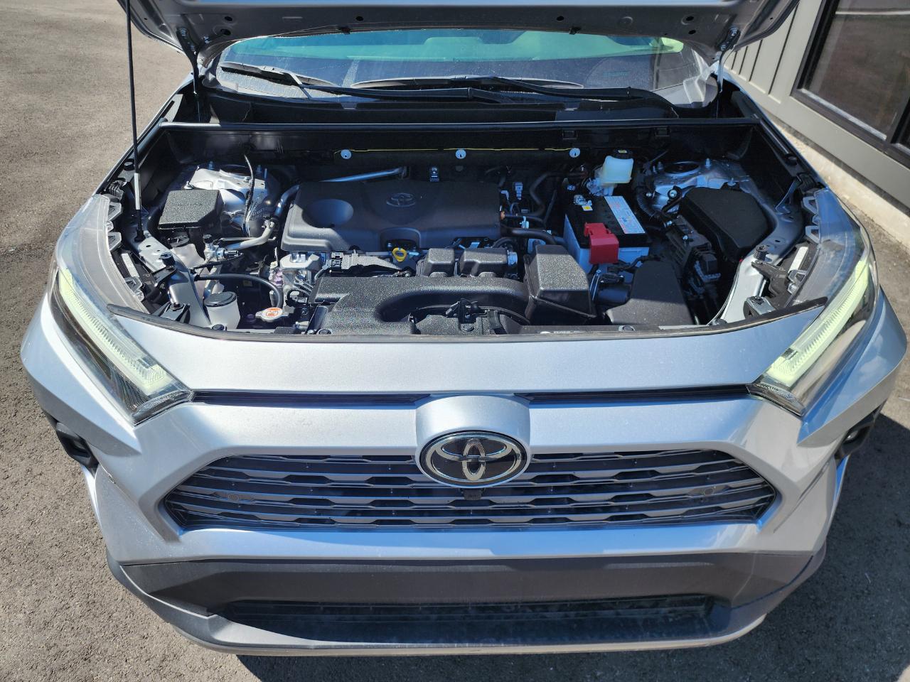 Toyota RAV4 Limited AWD 2025