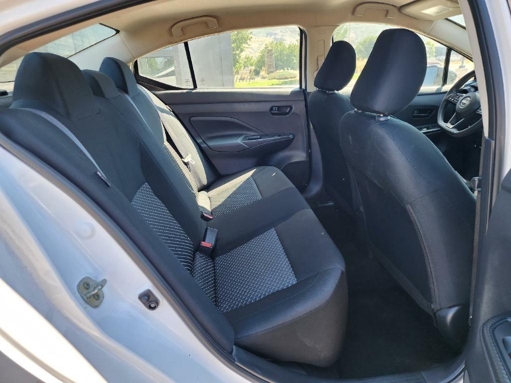 Nissan Versa S 5MT 2024