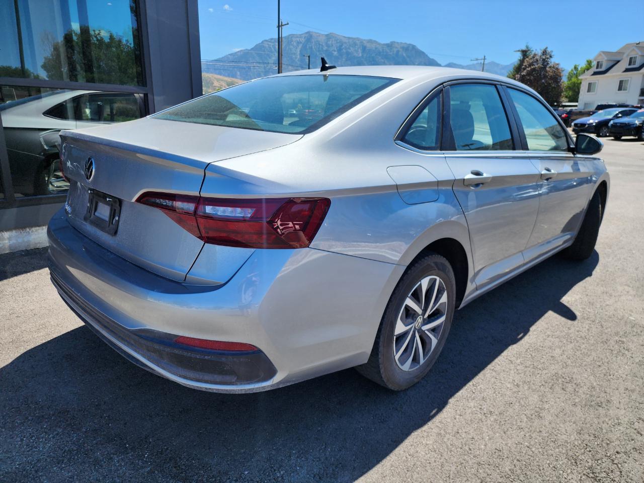 Volkswagen Jetta S 6M 2023