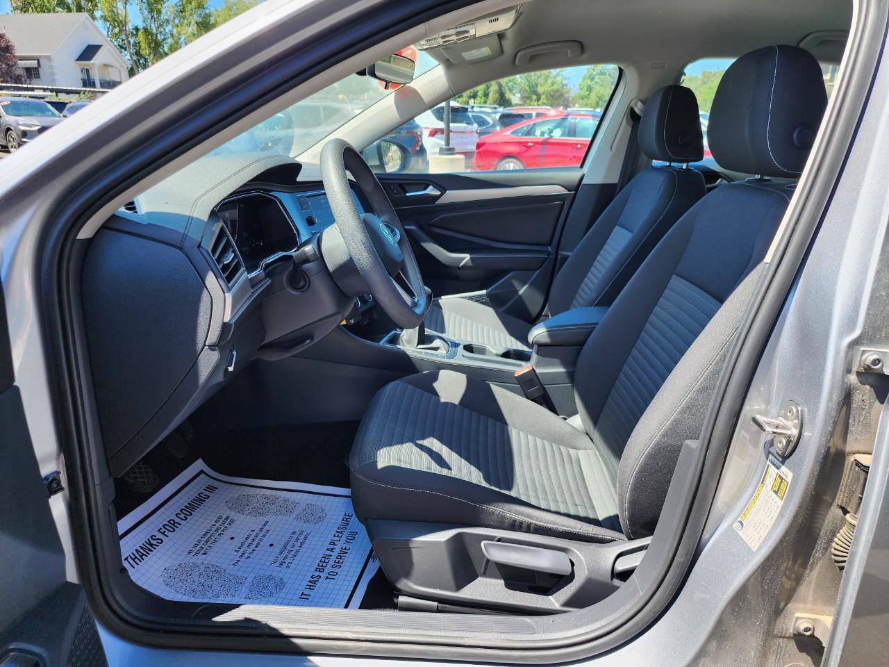 Volkswagen Jetta S 6M 2023
