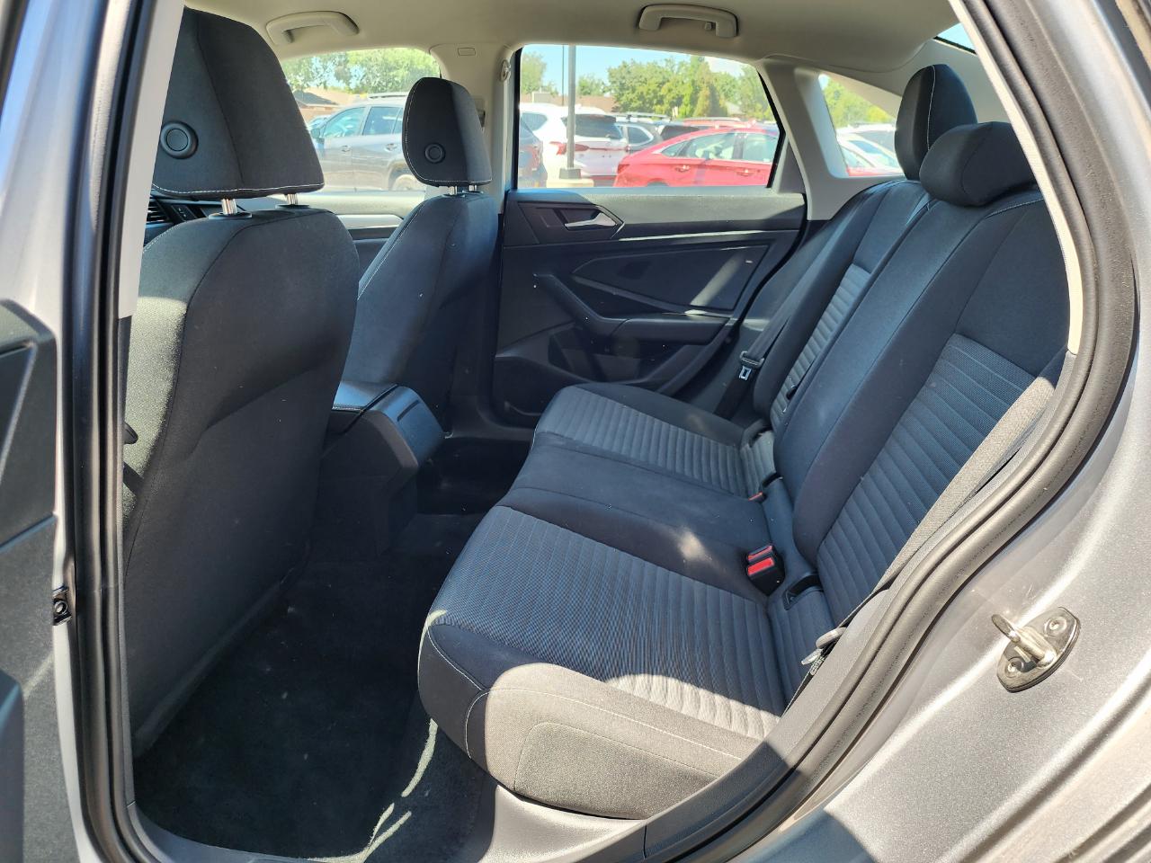Volkswagen Jetta S 6M 2023
