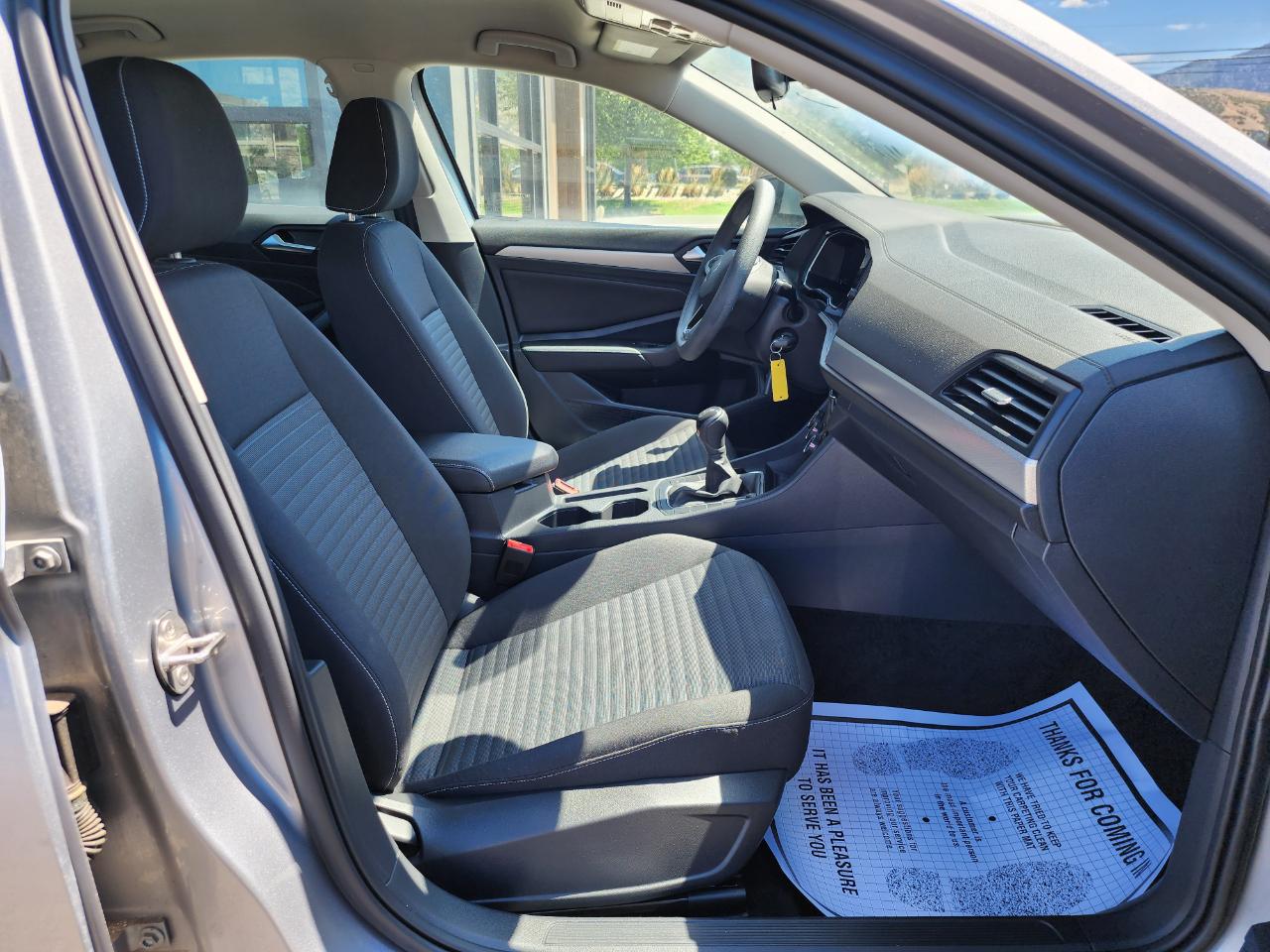 Volkswagen Jetta S 6M 2023