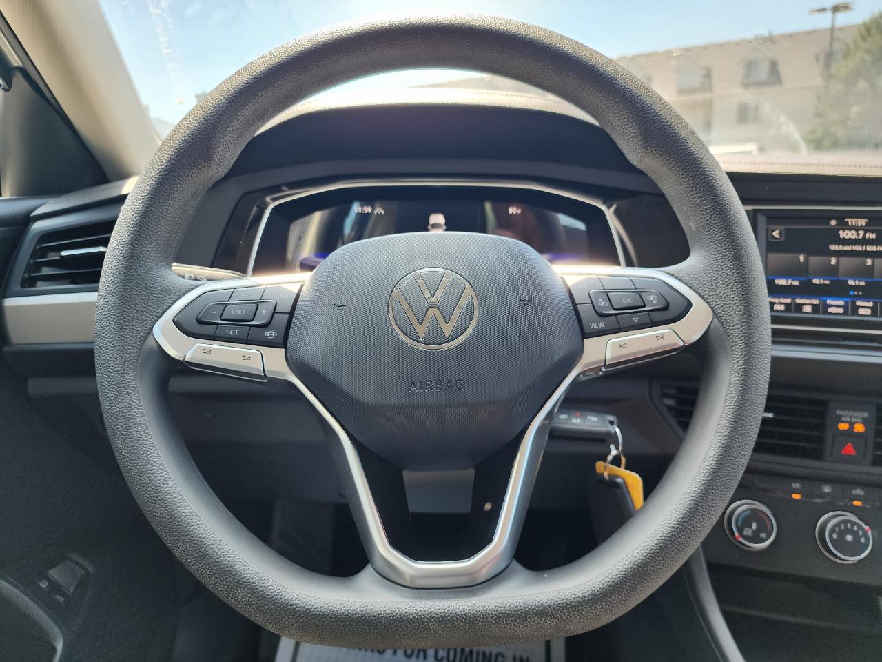Volkswagen Jetta S 6M 2023