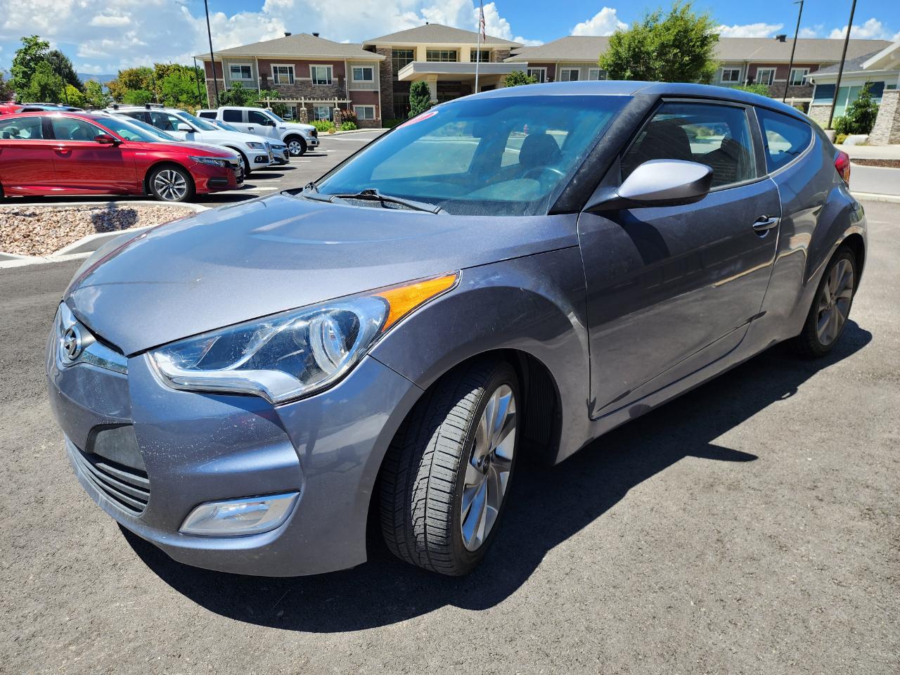 Hyundai Veloster Base 6AT 2017