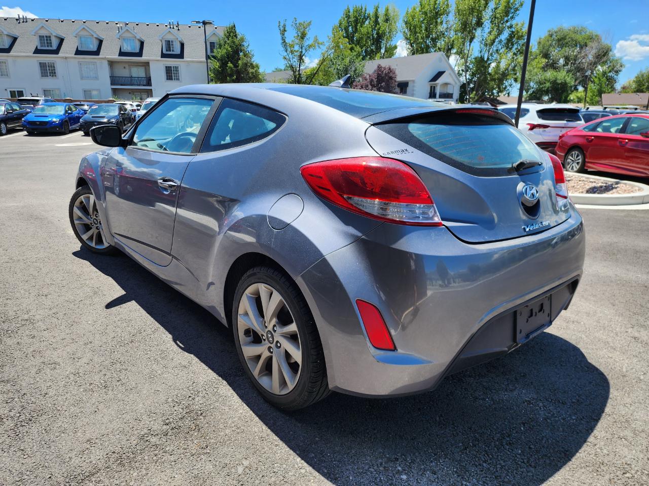 Hyundai Veloster Base 6AT 2017