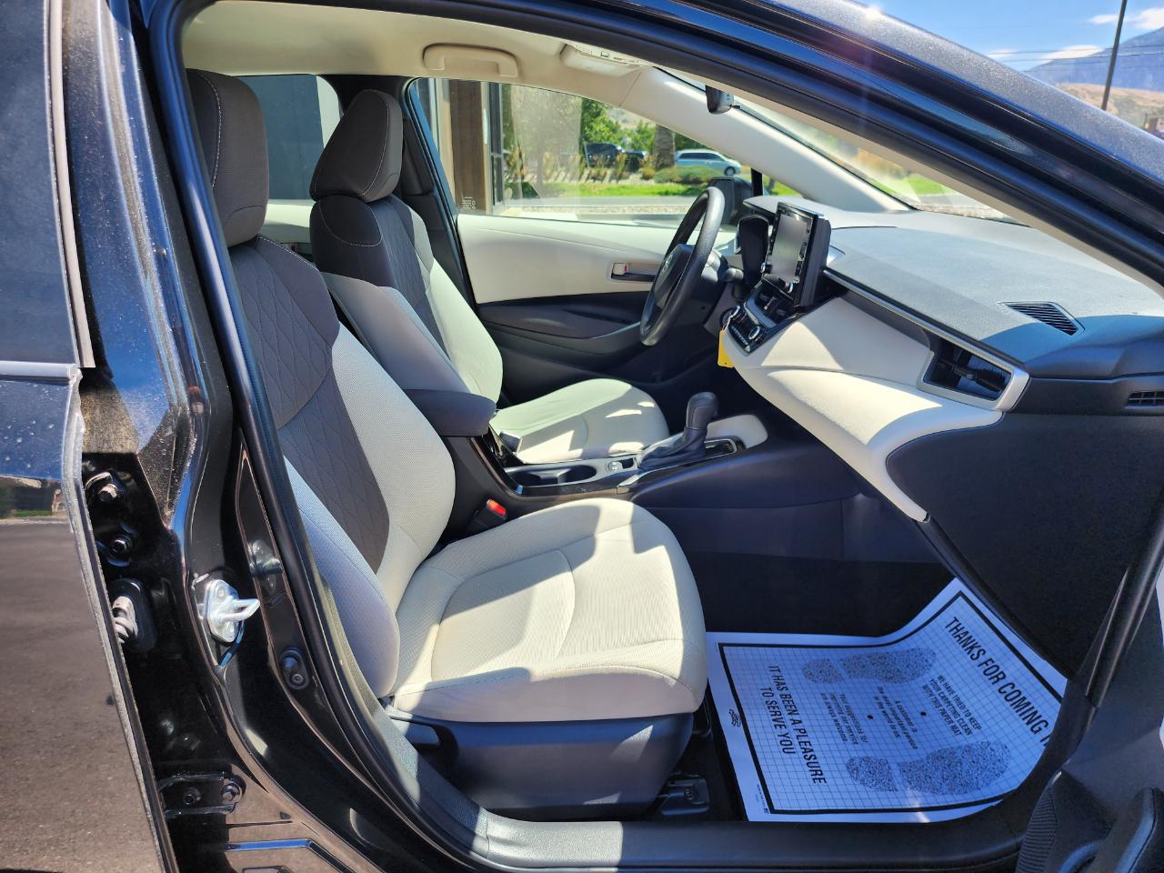 Toyota Corolla LE 2022