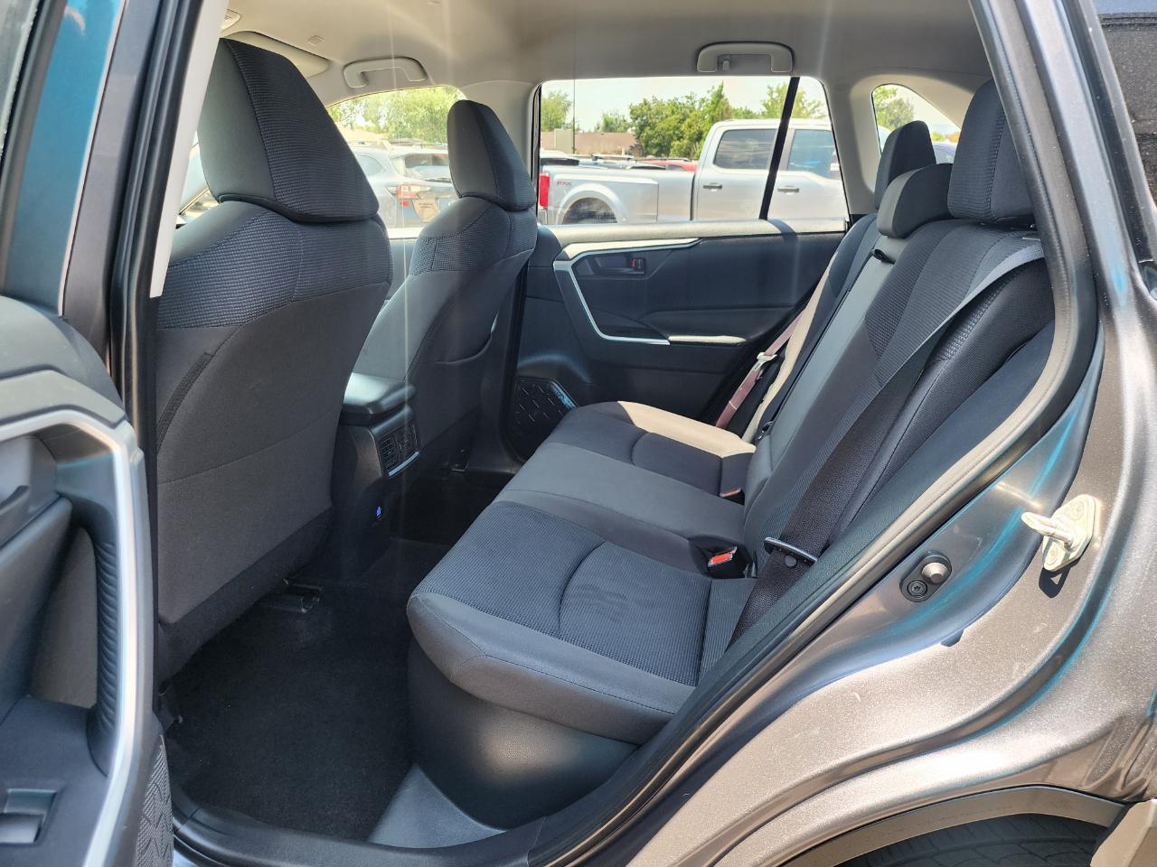 Toyota RAV4 Hybrid LE 2024