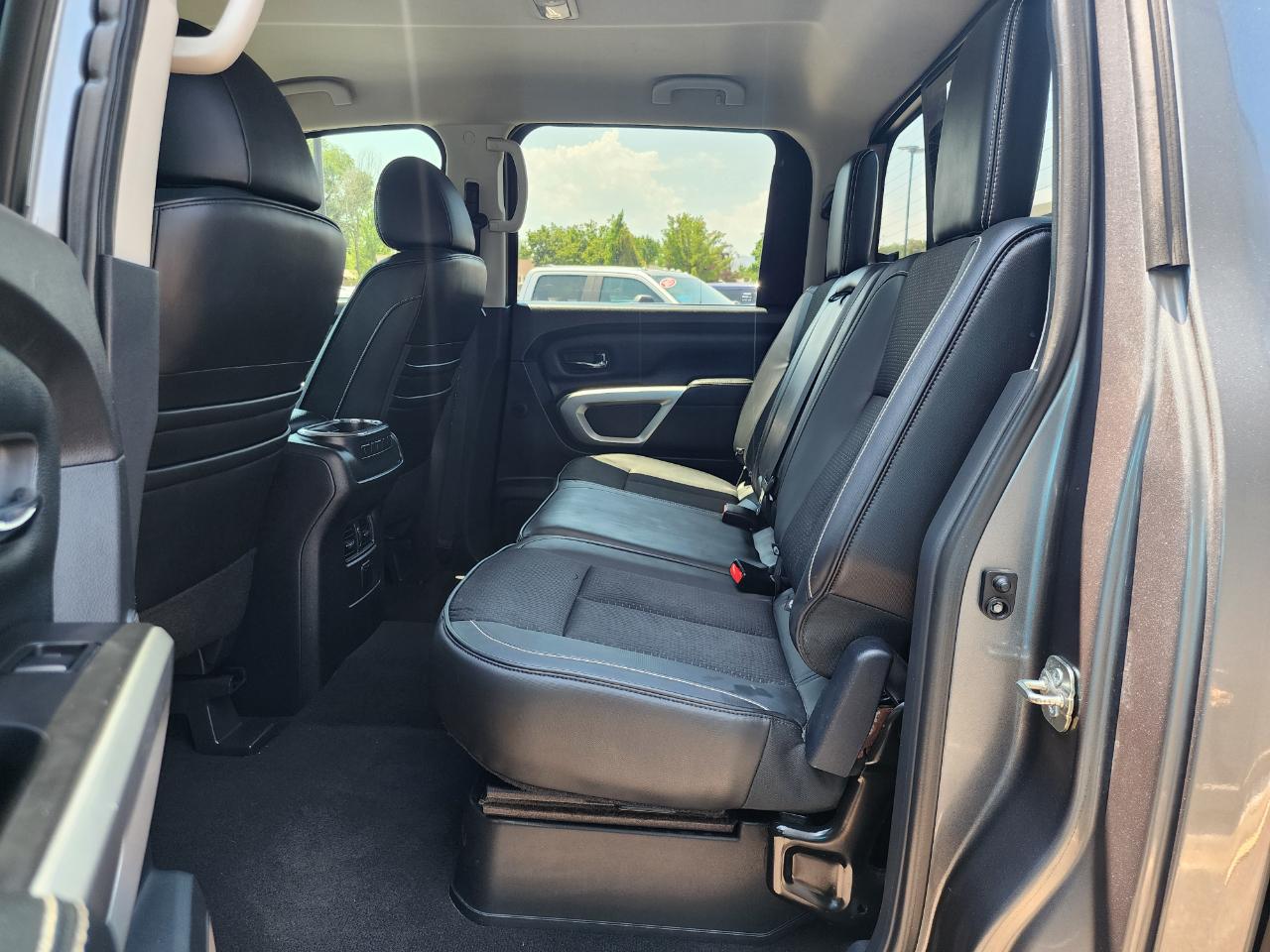 Nissan Titan XD SL 4WD Diesel 2017