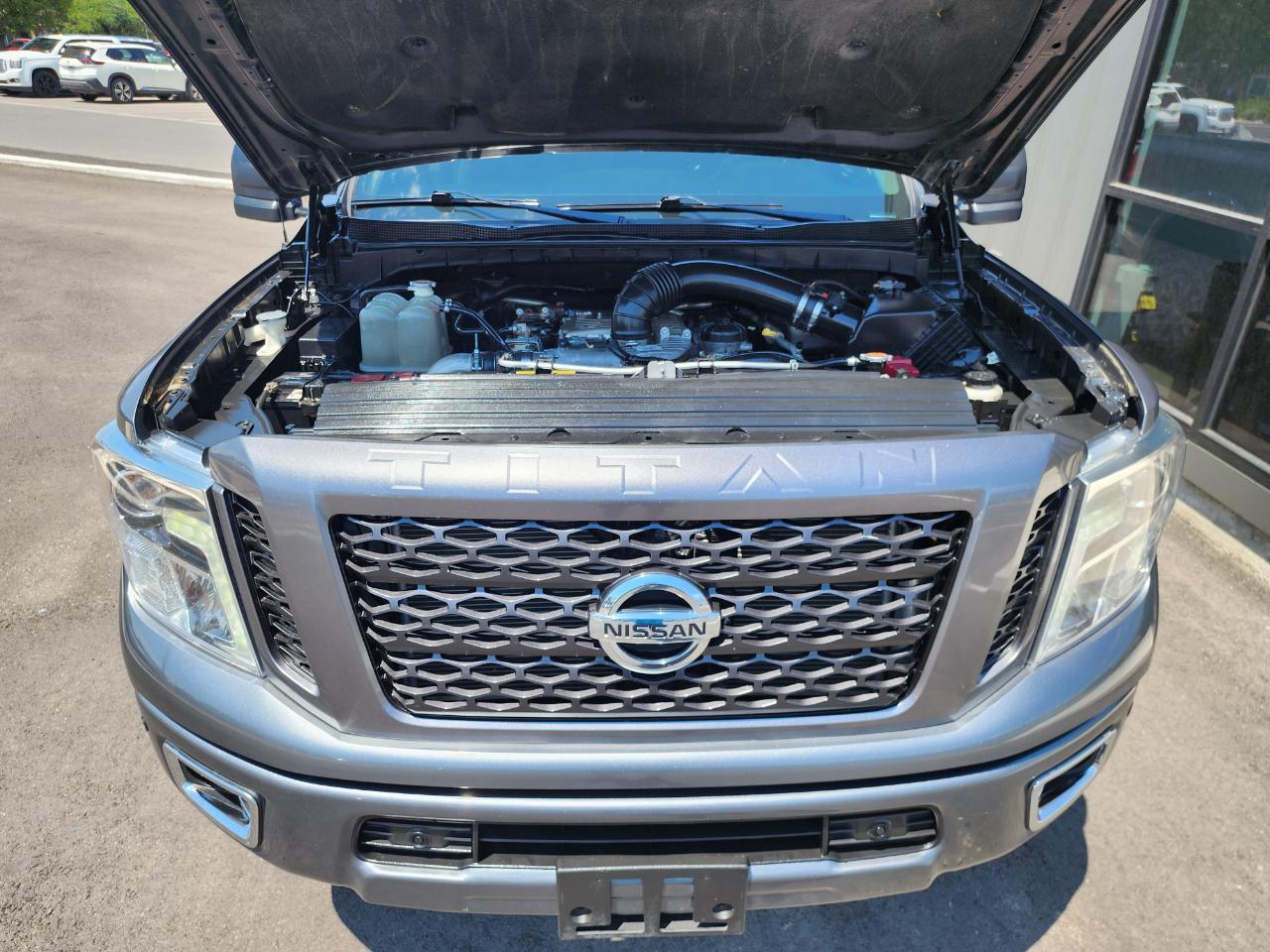 Nissan Titan XD SL 4WD Diesel 2017