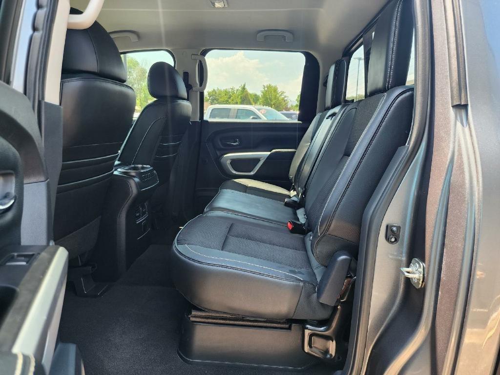 Nissan Titan XD SL 4WD Diesel 2017