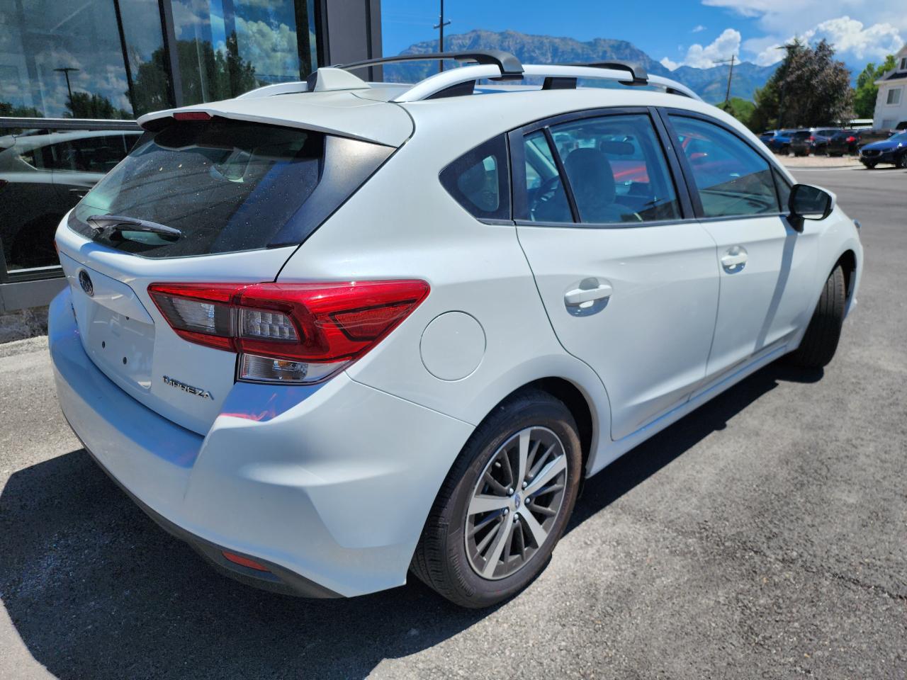 Subaru Impreza 2.0i Premium CVT 5-Door 2023