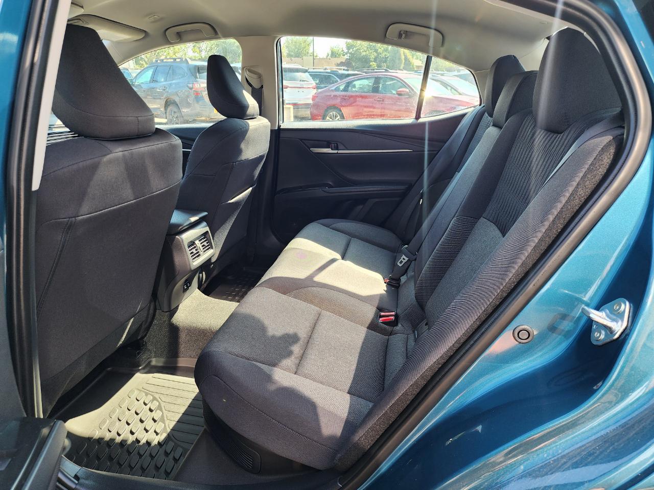 Toyota Camry Hybrid LE 2025